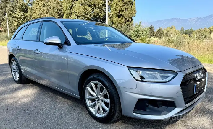 Audi A4 Avant 2022 photo 3