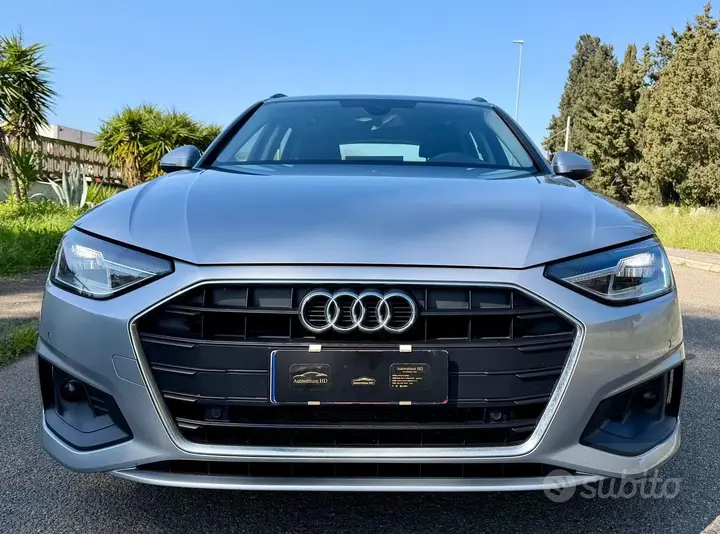 Audi A4 Avant 2022 photo 2