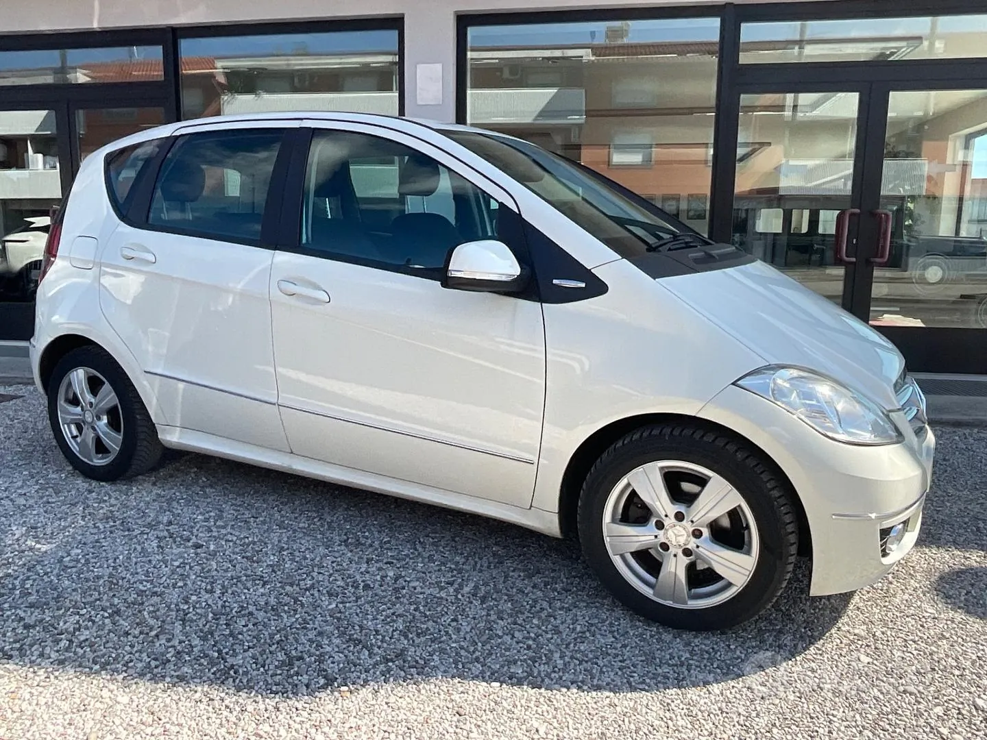 Mercedes-Benz A 2011 photo 3