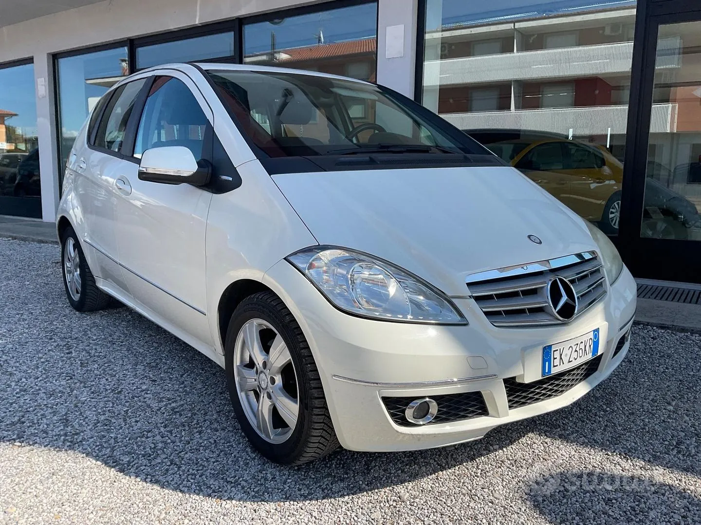 Mercedes-Benz A 2011 photo 2