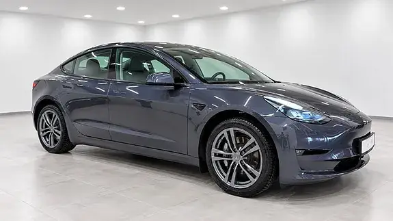 Tesla Model 3 2023 photo 3