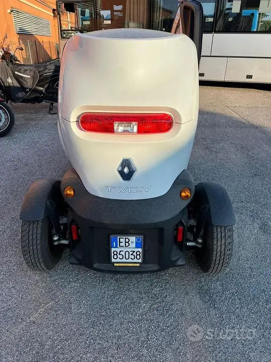 Renault Twizy 2013 photo 4