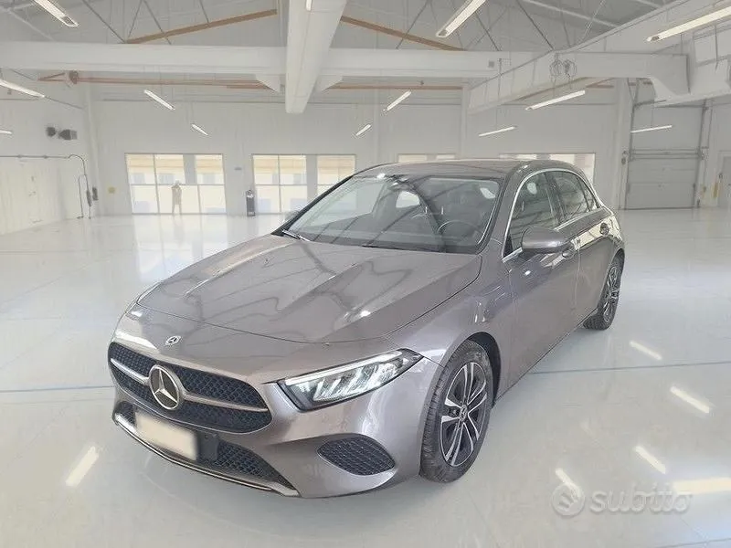 Mercedes-Benz A 180