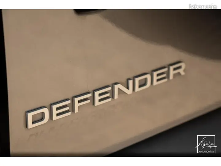 Land Rover Defender 2021 photo 5