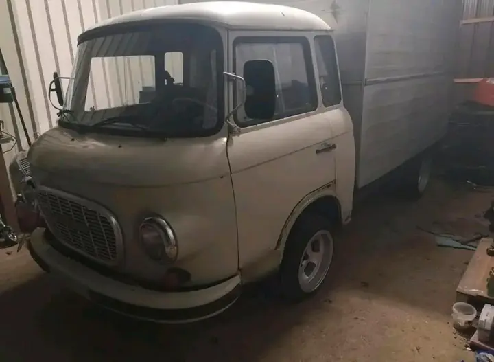Barkas B1000