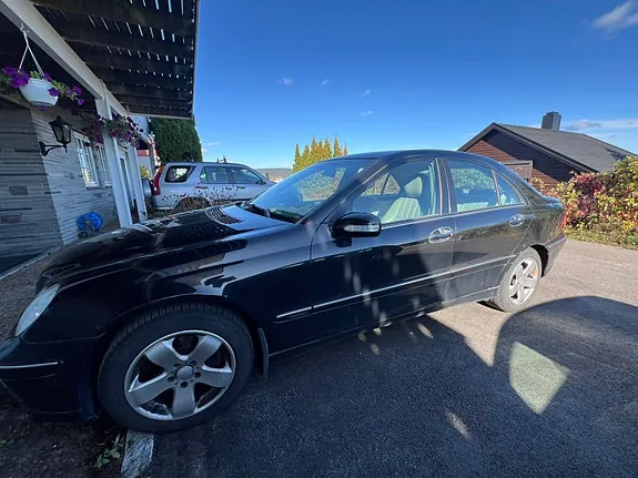 Mercedes-Benz C180 2005 photo 2