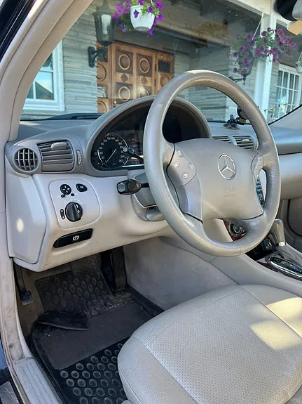 Mercedes-Benz C180 2005 photo 4