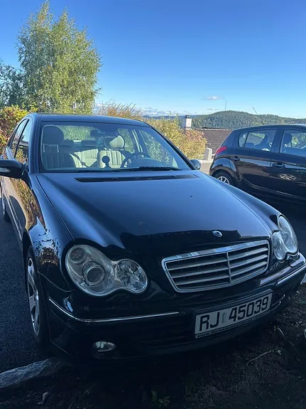 Mercedes-Benz C180
