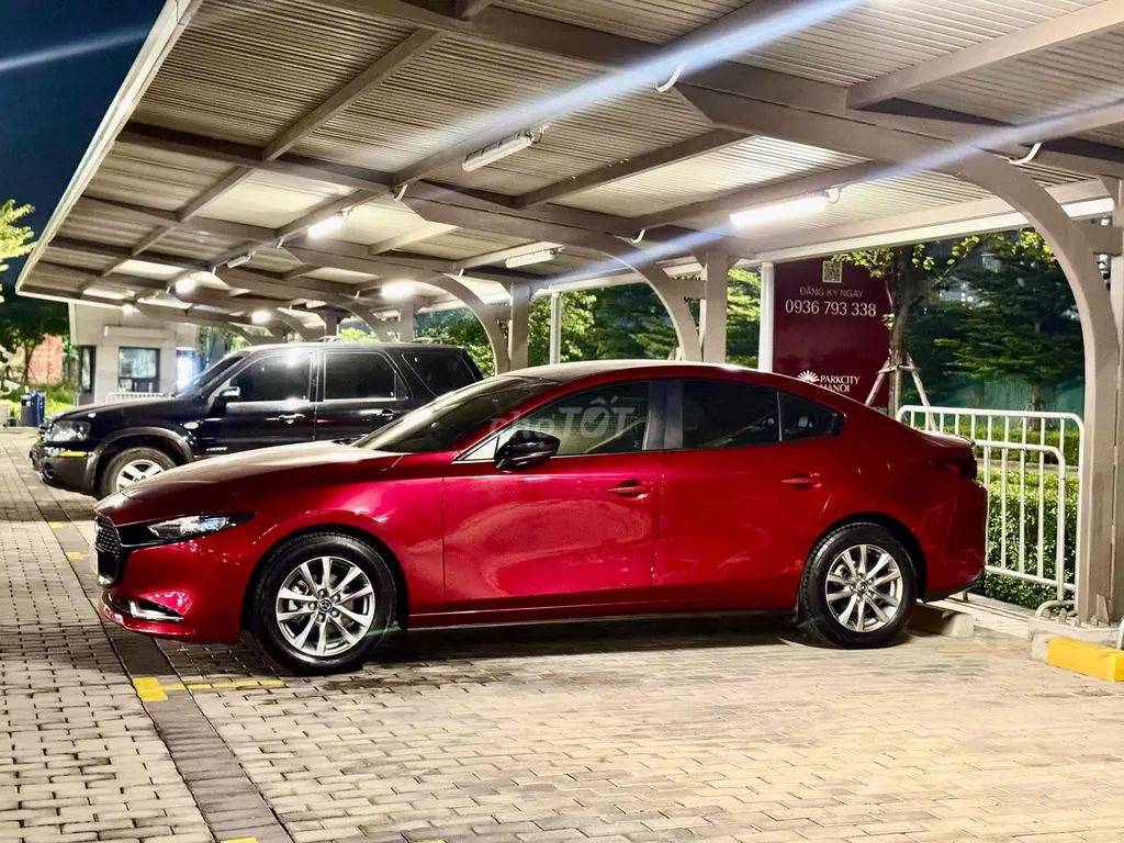 Mazda 3 2023 photo 2