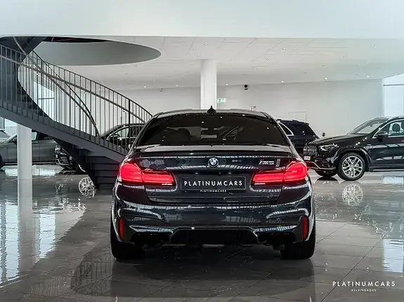 BMW M5 2018 photo 4