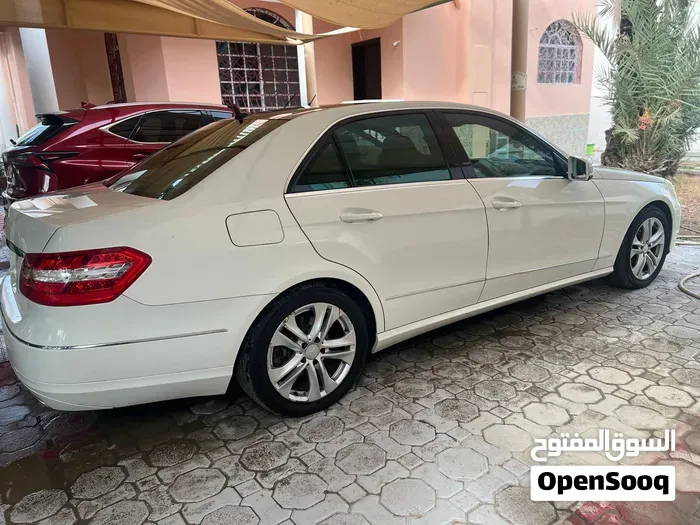 Mercedes-Benz E-Class 2010 photo 2