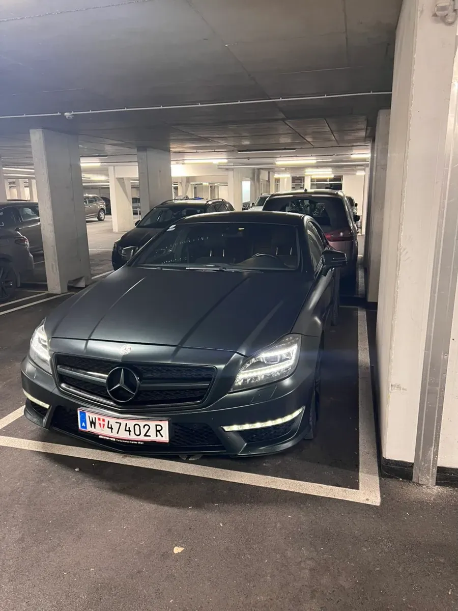 Mercedes-Benz Cls-Class