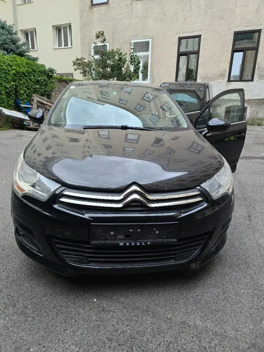 Citroen C4 2012 photo 3