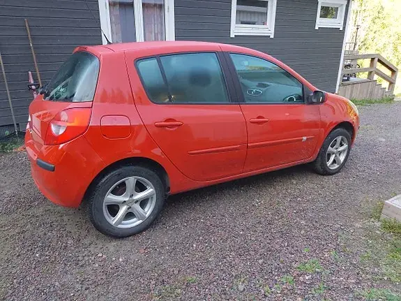 Renault Clio 2006 photo 5