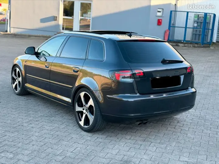 Audi A3 2009 photo 2