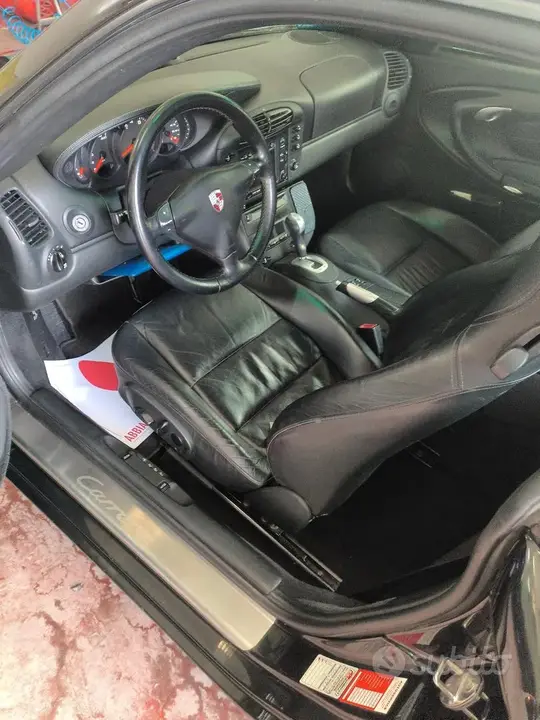 Porsche 911 2001 photo 2