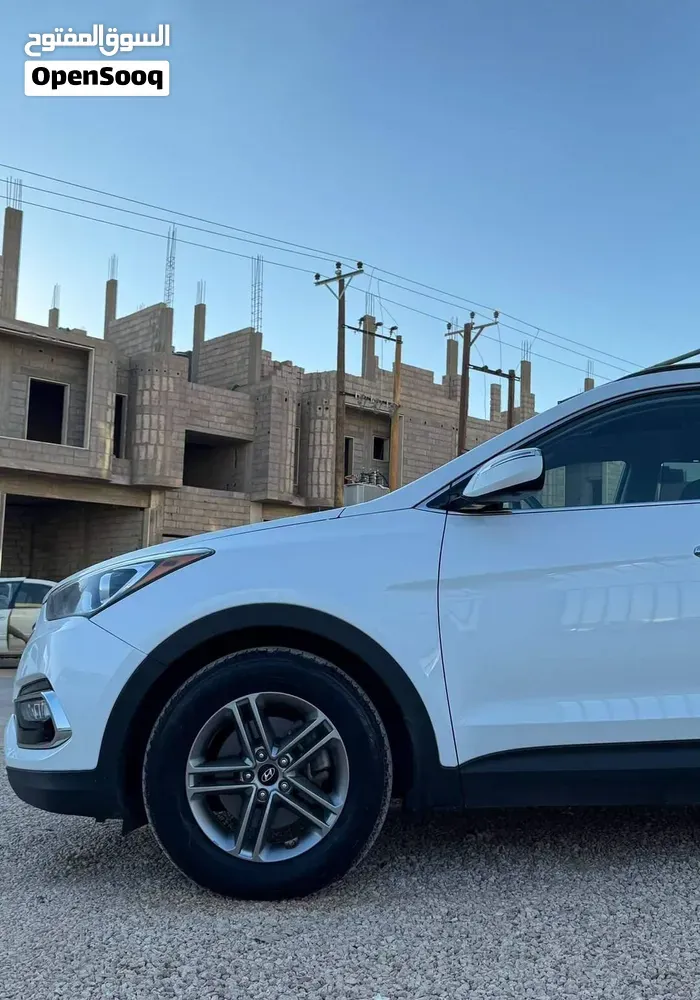 Hyundai Santa Fe 2018 photo 3
