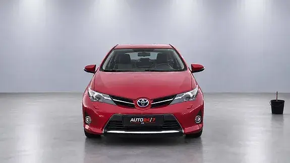 Toyota Auris 2015 photo 3