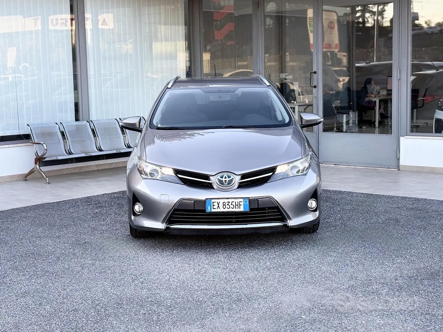 Toyota Auris 2014 photo 2