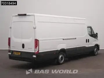 Iveco Daily 2023 photo 2