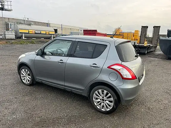 Suzuki Swift 2014 photo 4