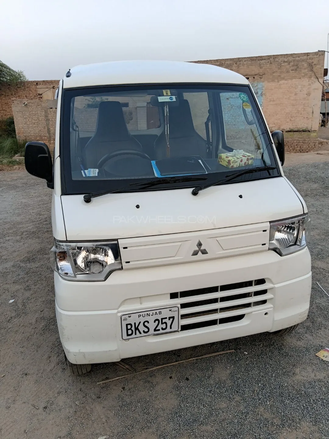 Mitsubishi Minicab