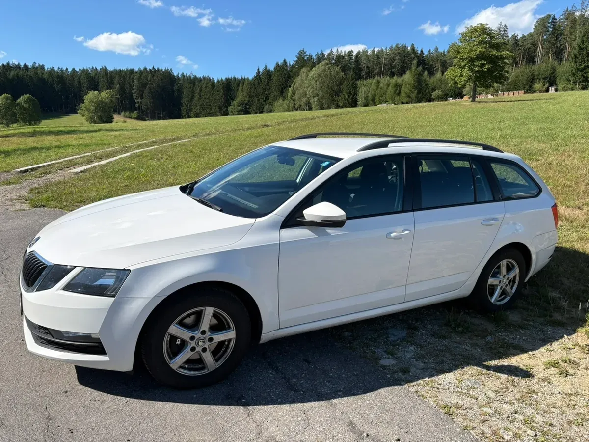Skoda Octavia 2017 photo 2