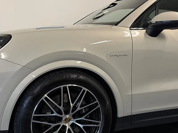 Porsche Cayenne 2024 photo 3