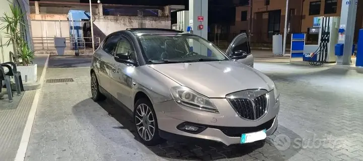 Lancia Delta 2011 photo 4