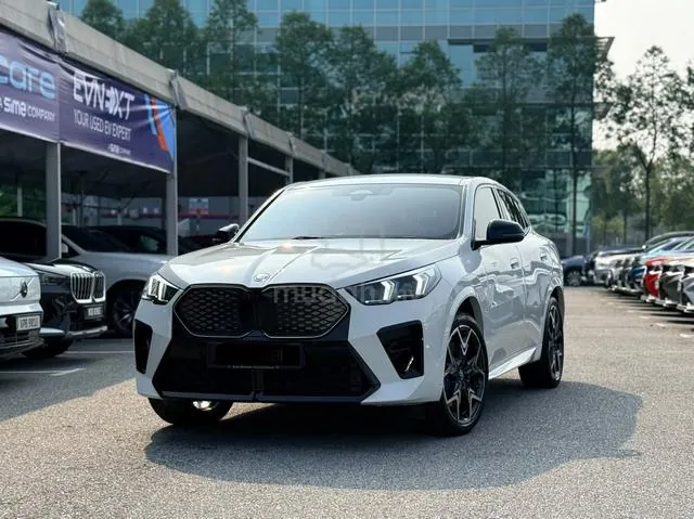 BMW Ix2
