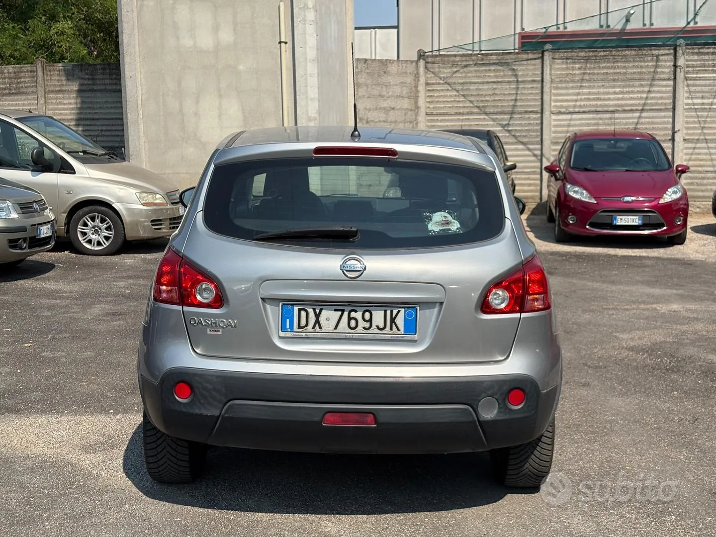 Nissan Qashqai 2010 photo 4