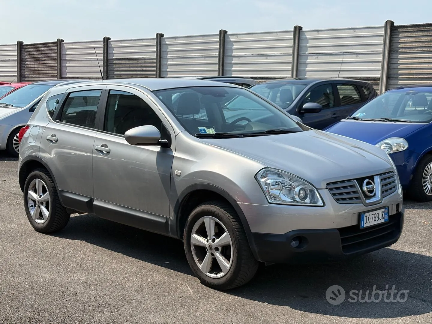 Nissan Qashqai 2010 photo 2