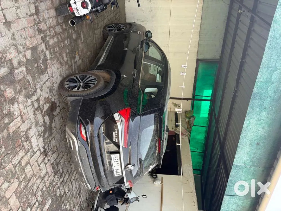 MG Hector Plus