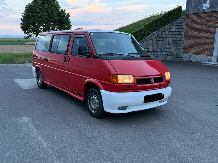 Volkswagen T4 1991 photo 2