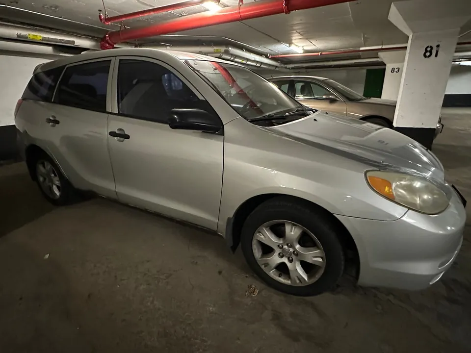 Toyota Matrix 2004 photo 2