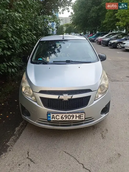 Chevrolet Spark 2010 photo 2