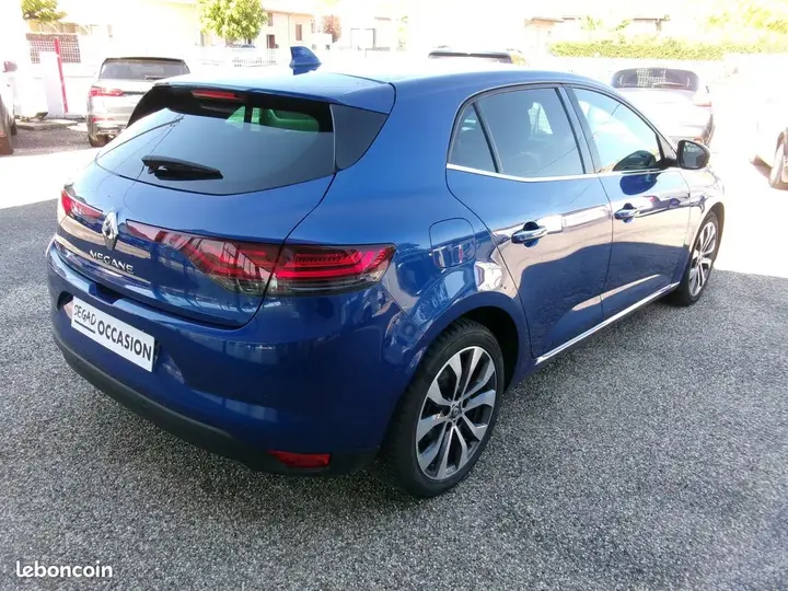 Renault Megane 2022 photo 2