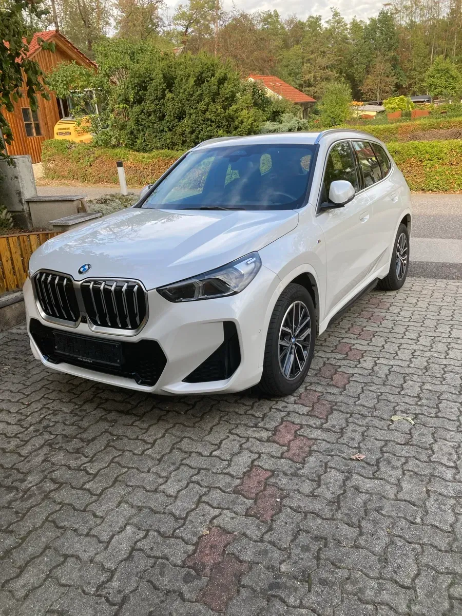 BMW X1 2023 photo 2