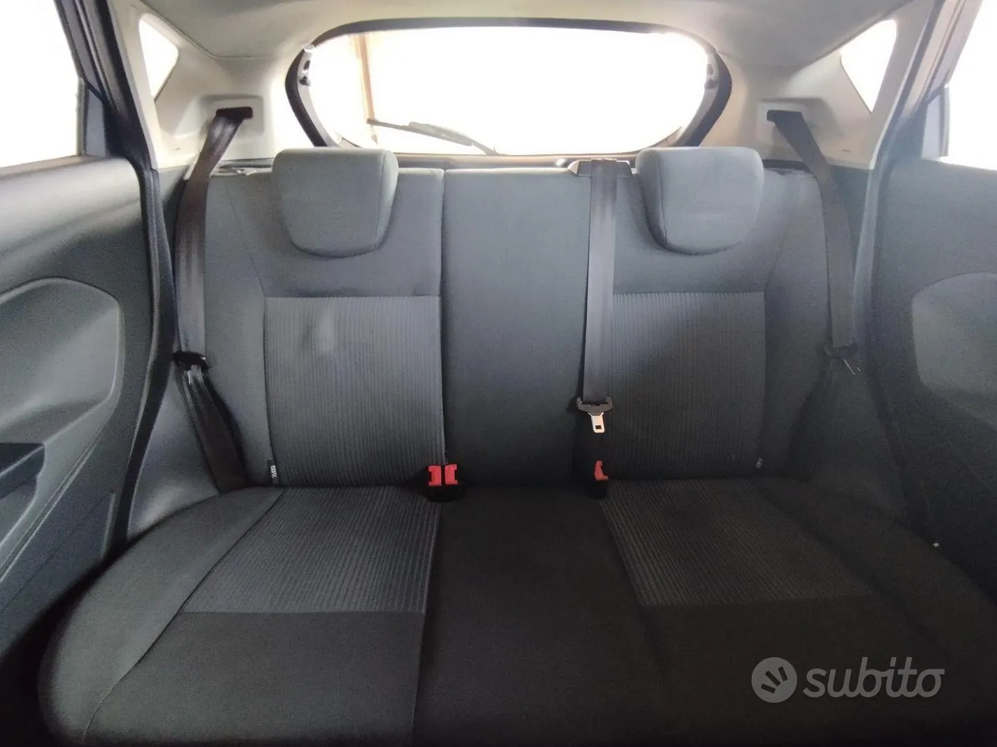 Ford Fiesta 2011 photo 5