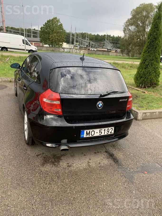BMW 120