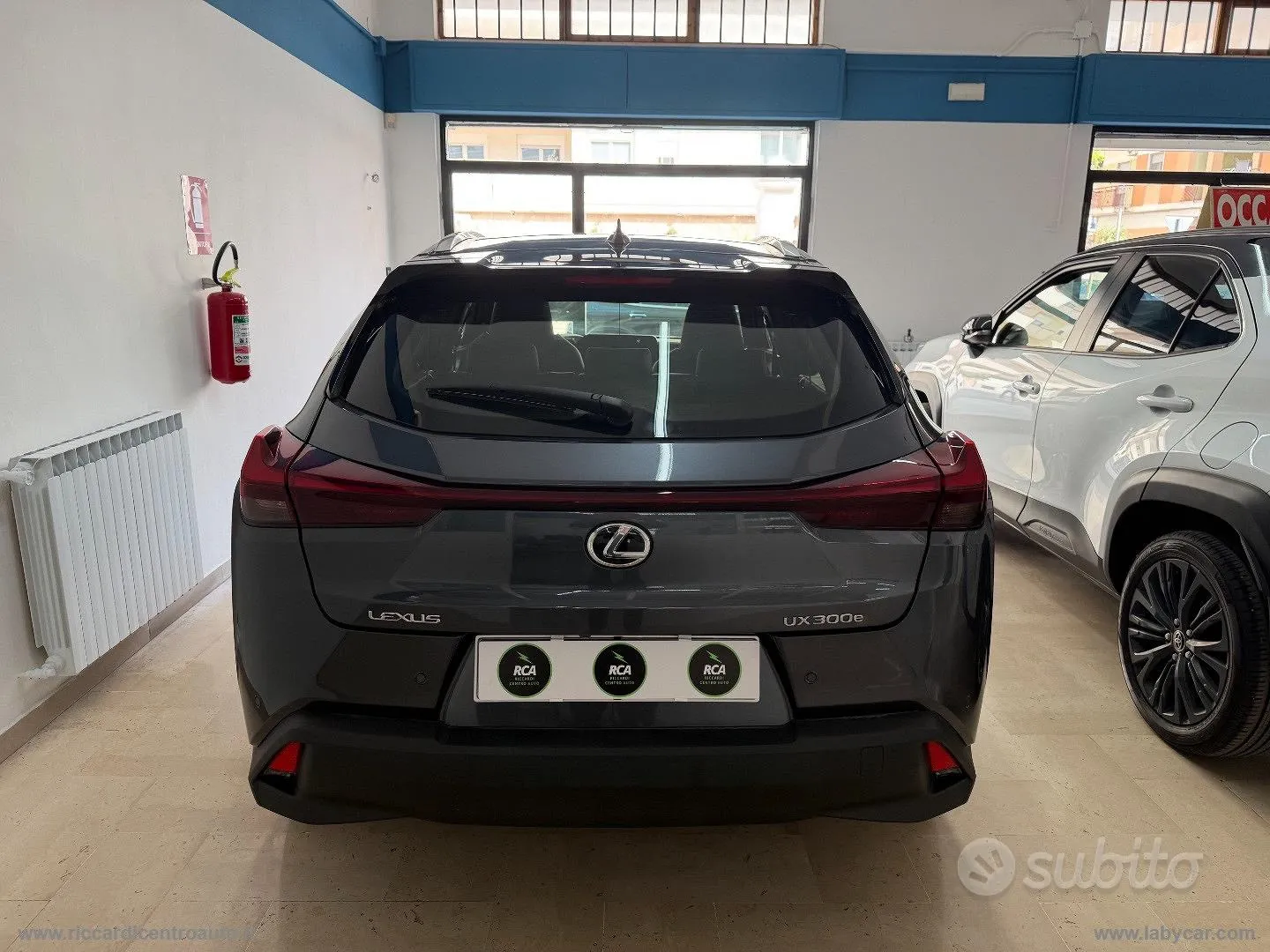Lexus Ux 2024 photo 4
