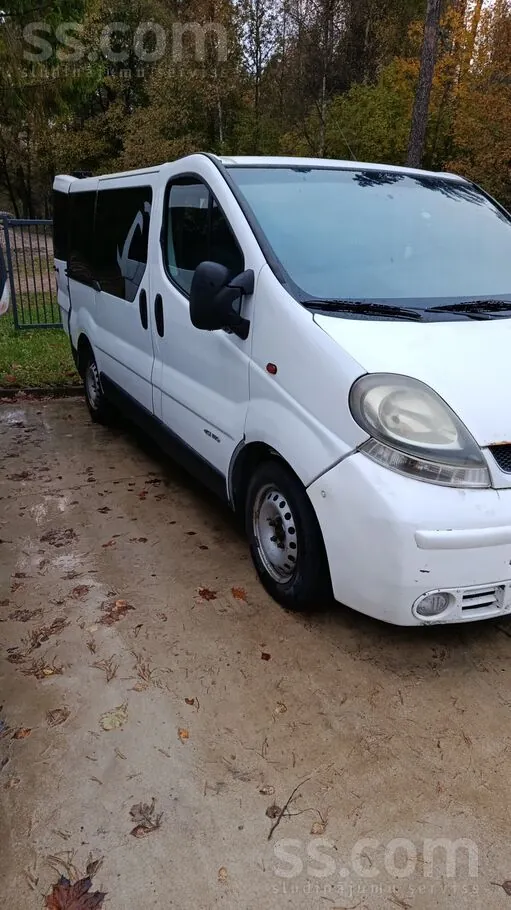 Renault Trafic 2004 photo 3