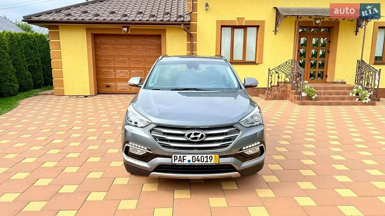 Hyundai Santa Fe 2017 photo 2