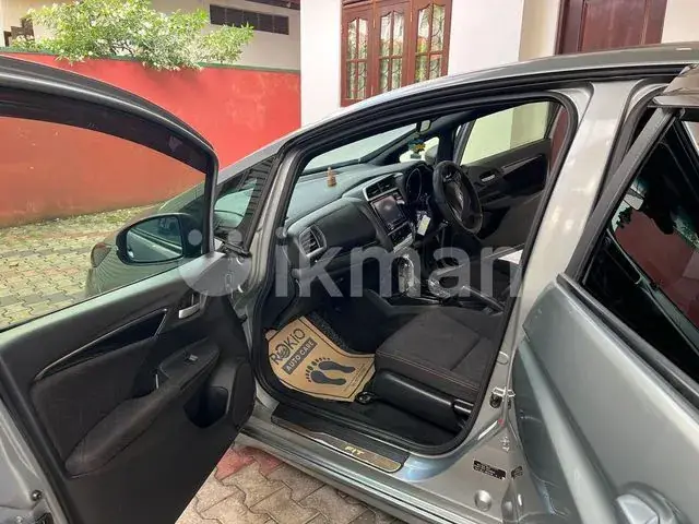 Honda Fit 2015 photo 3
