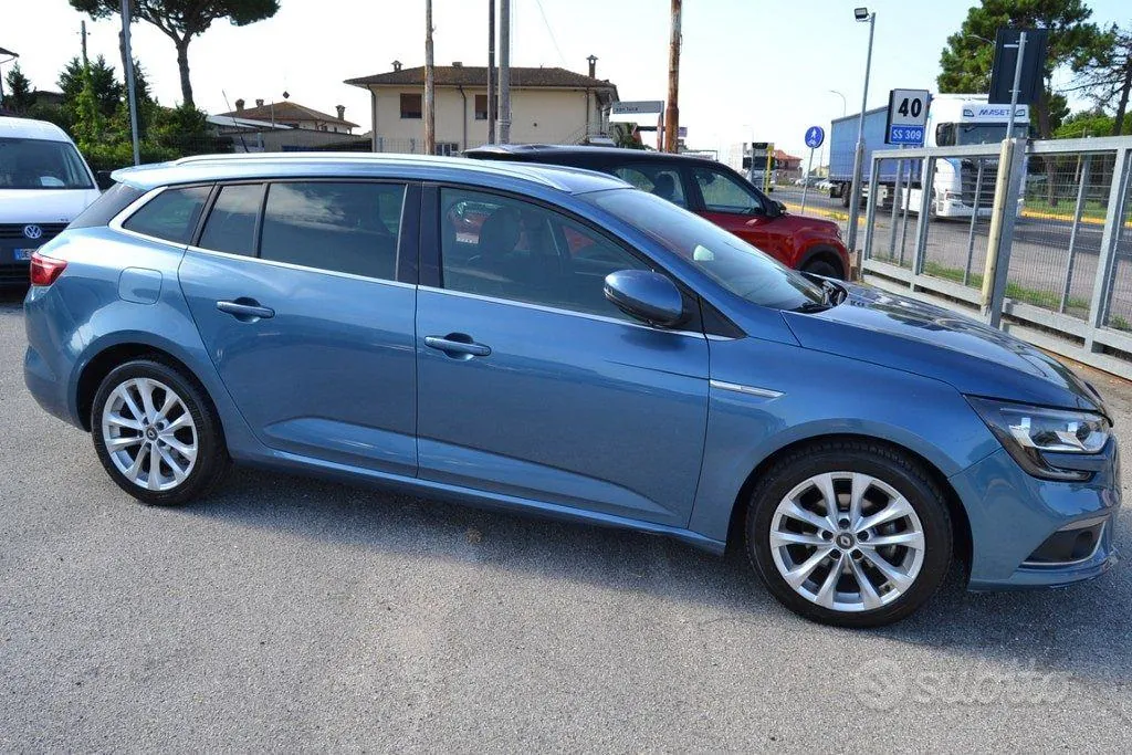 Renault Megane 2017 photo 3