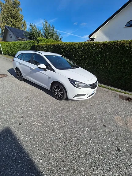 Opel Astra 2016 photo 2