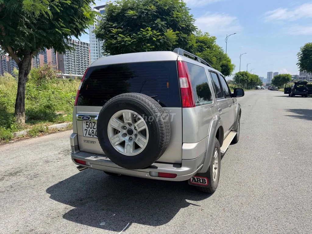 Ford Everest 2007 photo 2