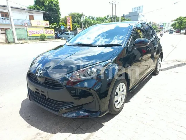 Toyota Yaris 2023 photo 3