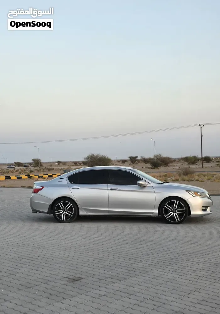 Honda Accord 2015 photo 2