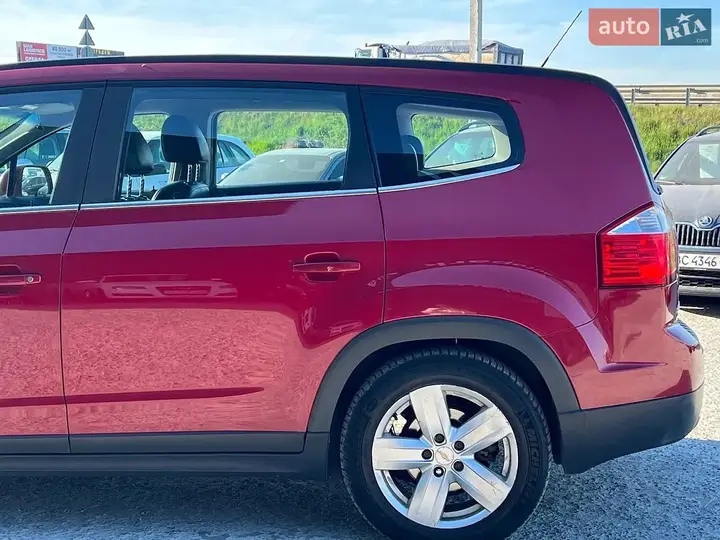 Chevrolet Orlando 2011 photo 4